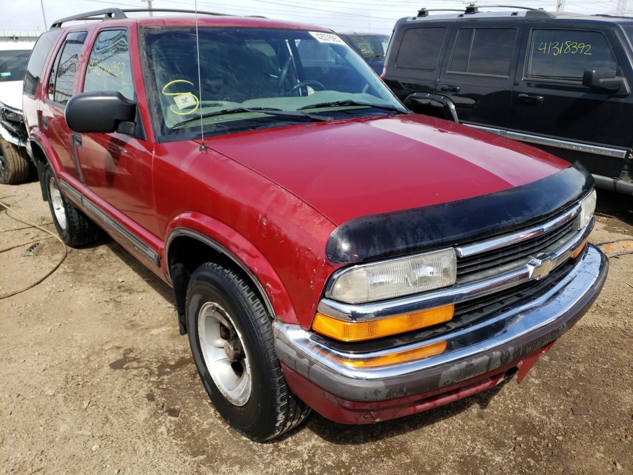 CHEVROLET BLAZER 1999 with VIN 1GNCS13W4X2215142 - Photo from auction
