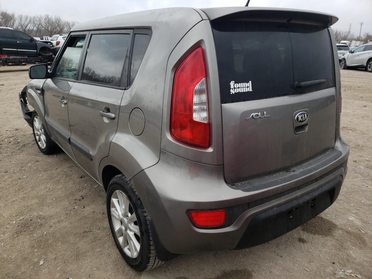 Photo 3 from auction – 2013 KIA SOUL with VIN KNDJT2A5XD7630767