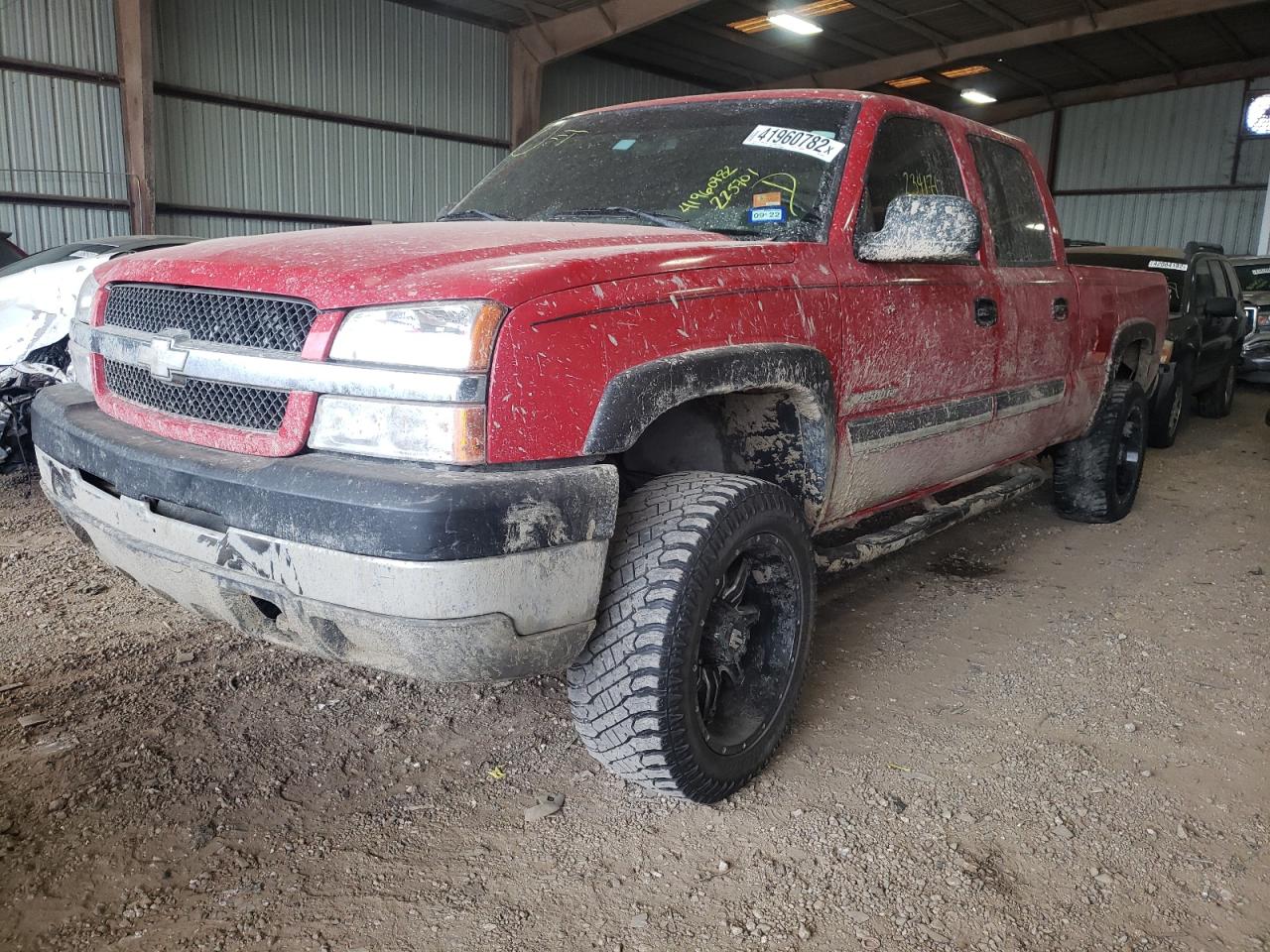 Photo 2 from auction – 2004 CHEVROLET SILVERADO with VIN 1GCHK23UX4F225701