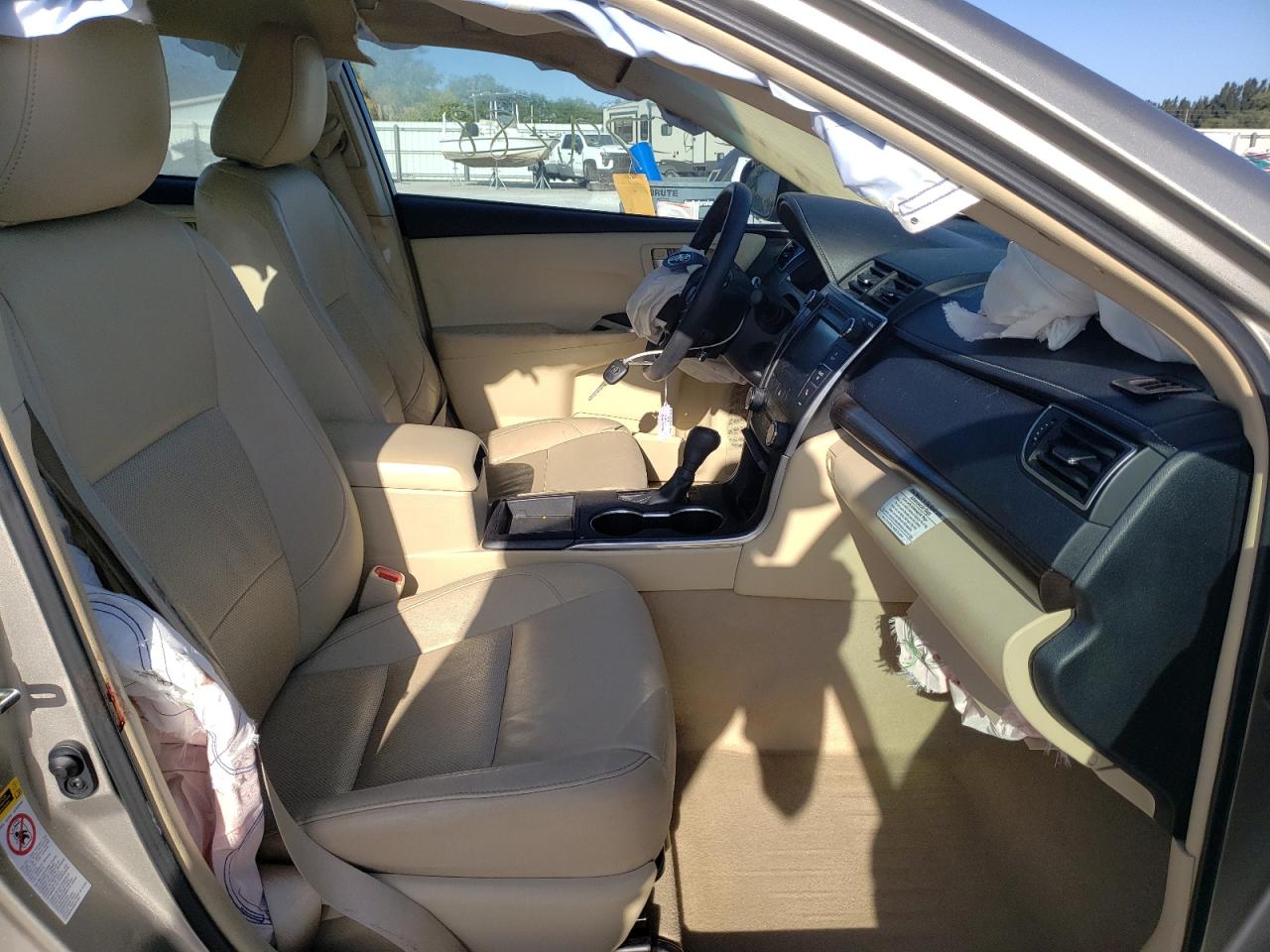Photo 5 from auction – 2015 TOYOTA CAMRY LE with VIN 4T4BF1FKXFR500417