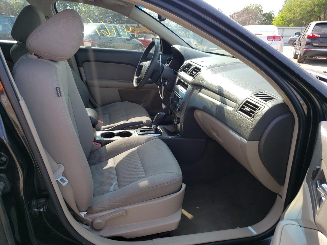 Photo 5 from auction – 2011 FORD FUSION SE with VIN 3FAHP0HA0BR172825