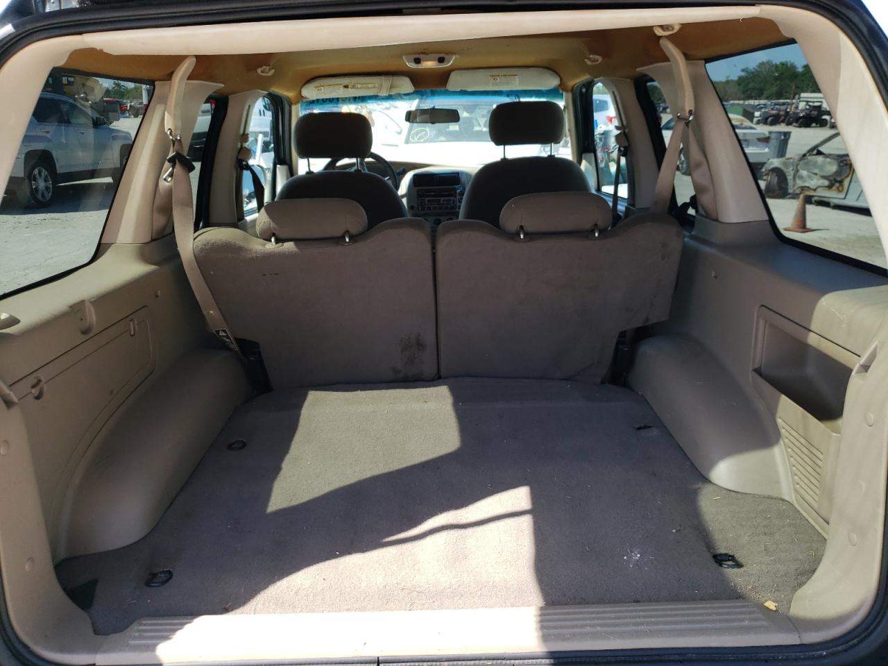 Photo 9 from auction – 2003 FORD EXPLORER S with VIN 1FMYU60E13UA78821