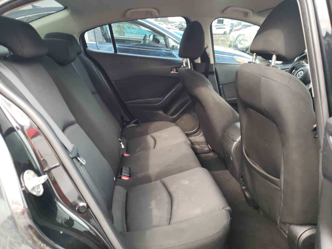 Photo 6 from auction – 2014 MAZDA 3 SV with VIN JM1BM1T76E1171333