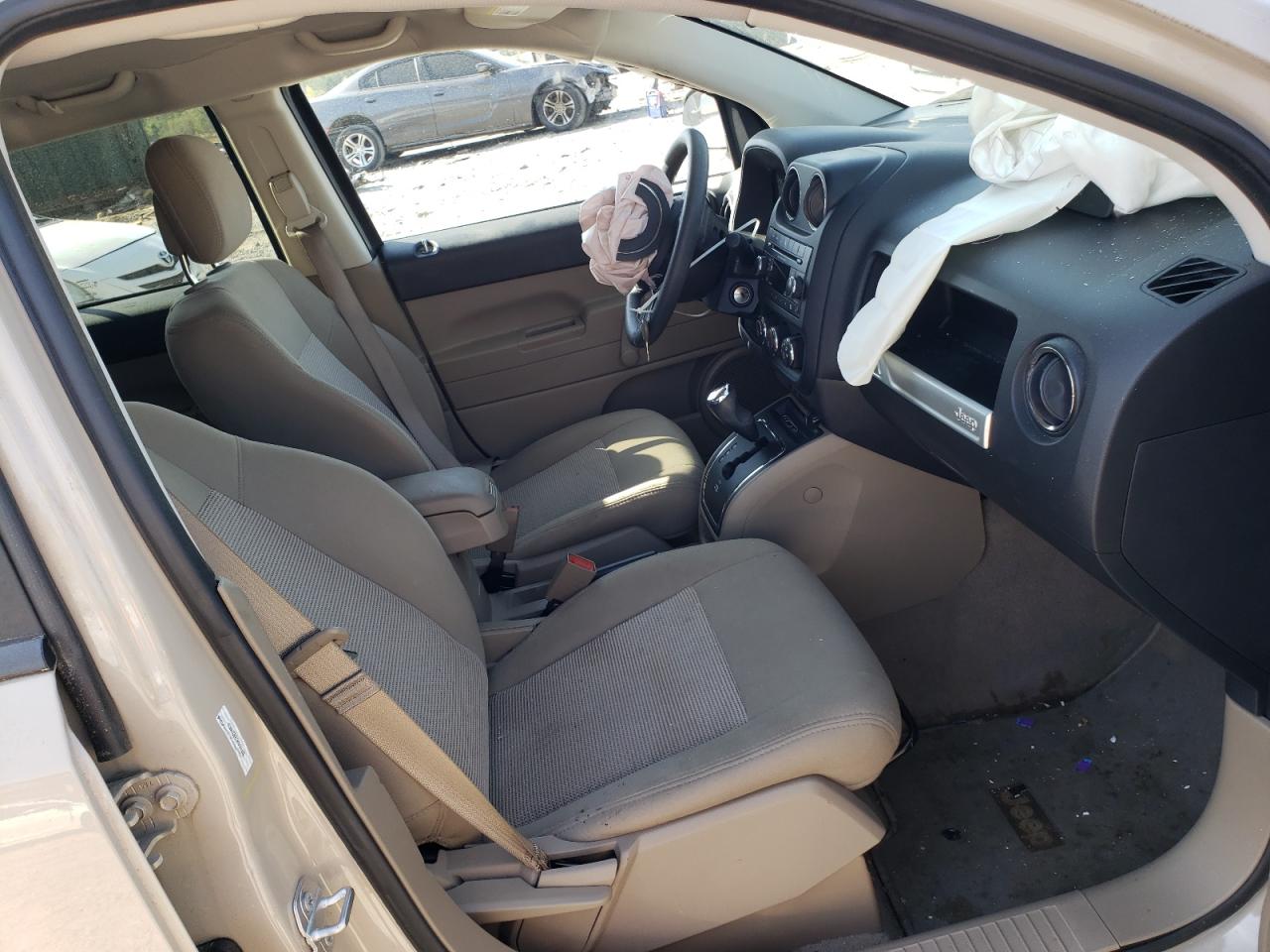 Photo 5 from auction – 2017 JEEP COMPASS SP with VIN 1C4NJCBB1HD121420