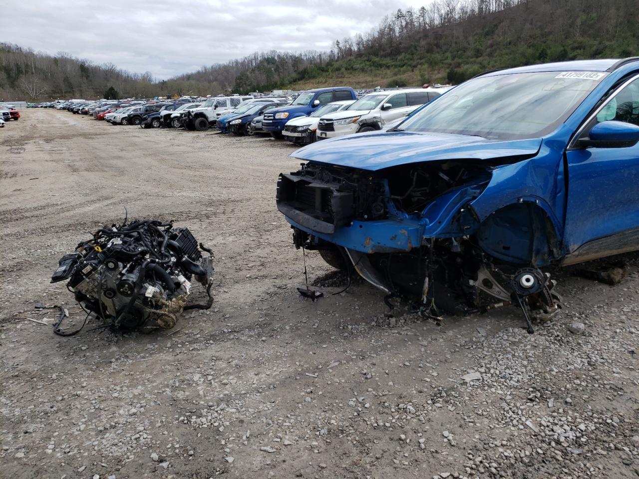 Photo 9 from auction – 2020 FORD ESCAPE SEL with VIN 1FMCU9H95LUC50979