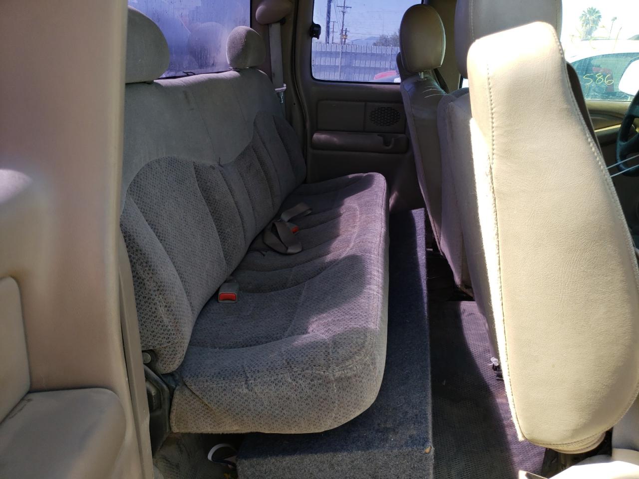 Photo 6 from auction – 2004 CHEVROLET SILVERADO with VIN 1GCEK19T34E362576