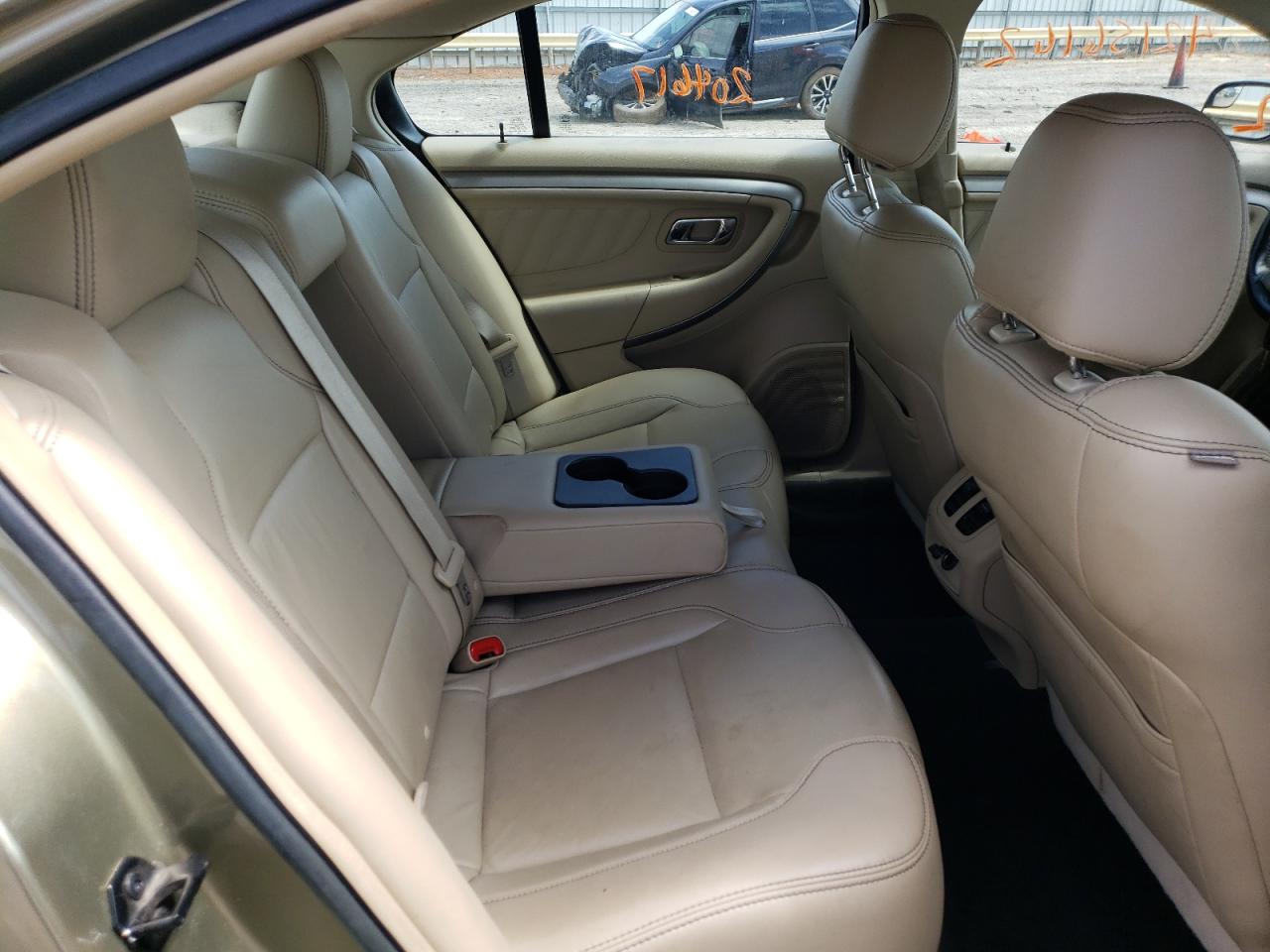 Photo 6 from auction – 2013 FORD TAURUS with VIN 1FAHP2E89DG155397