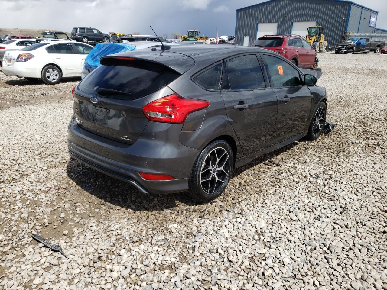 Photo 4 from auction – 2016 FORD FOCUS SE with VIN 1FADP3K23GL306069