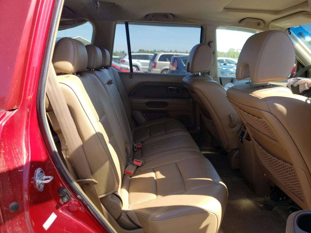 Photo 6 from auction – 2006 HONDA PILOT EX with VIN 5FNYF18516B006617