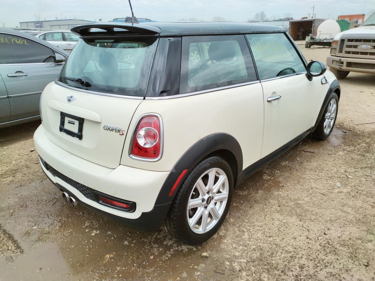 Photo 4 from auction – 2013 MINI COOPER S with VIN WMWSV3C57DT395699