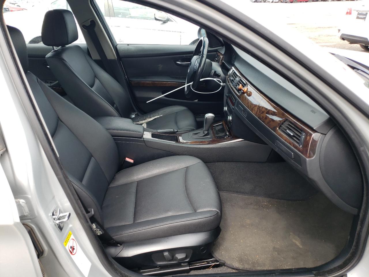 Photo 5 from auction – 2007 BMW 328 I with VIN WBAVA33597PV64725