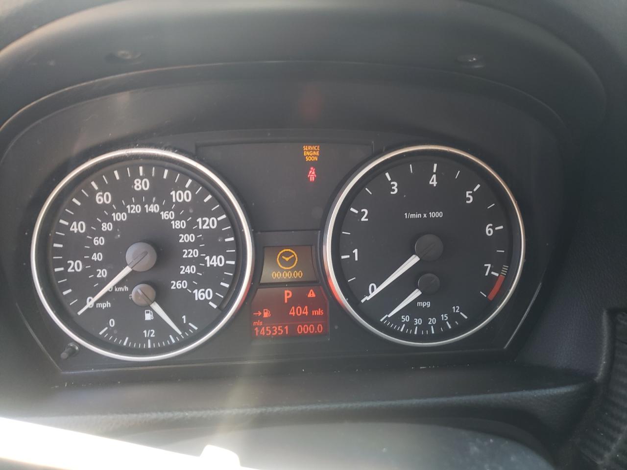 Photo 8 from auction – 2006 BMW 330 I with VIN WBAVB33596KR76474