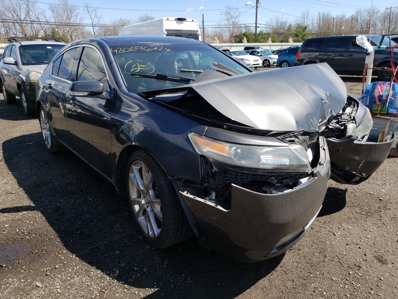 ACURA TL 2012 مع رقم تعريف المركبة 19UUA9F50CA006208 - صورة من المزاد