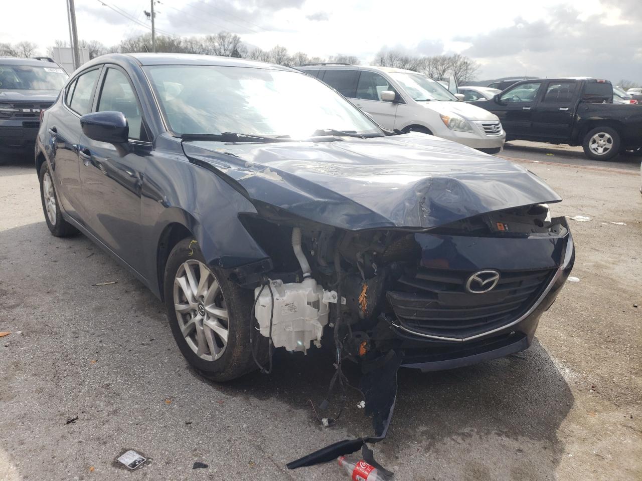 MAZDA 3 TOURING 2015 with VIN 3MZBM1L75FM189405 - Photo from auction