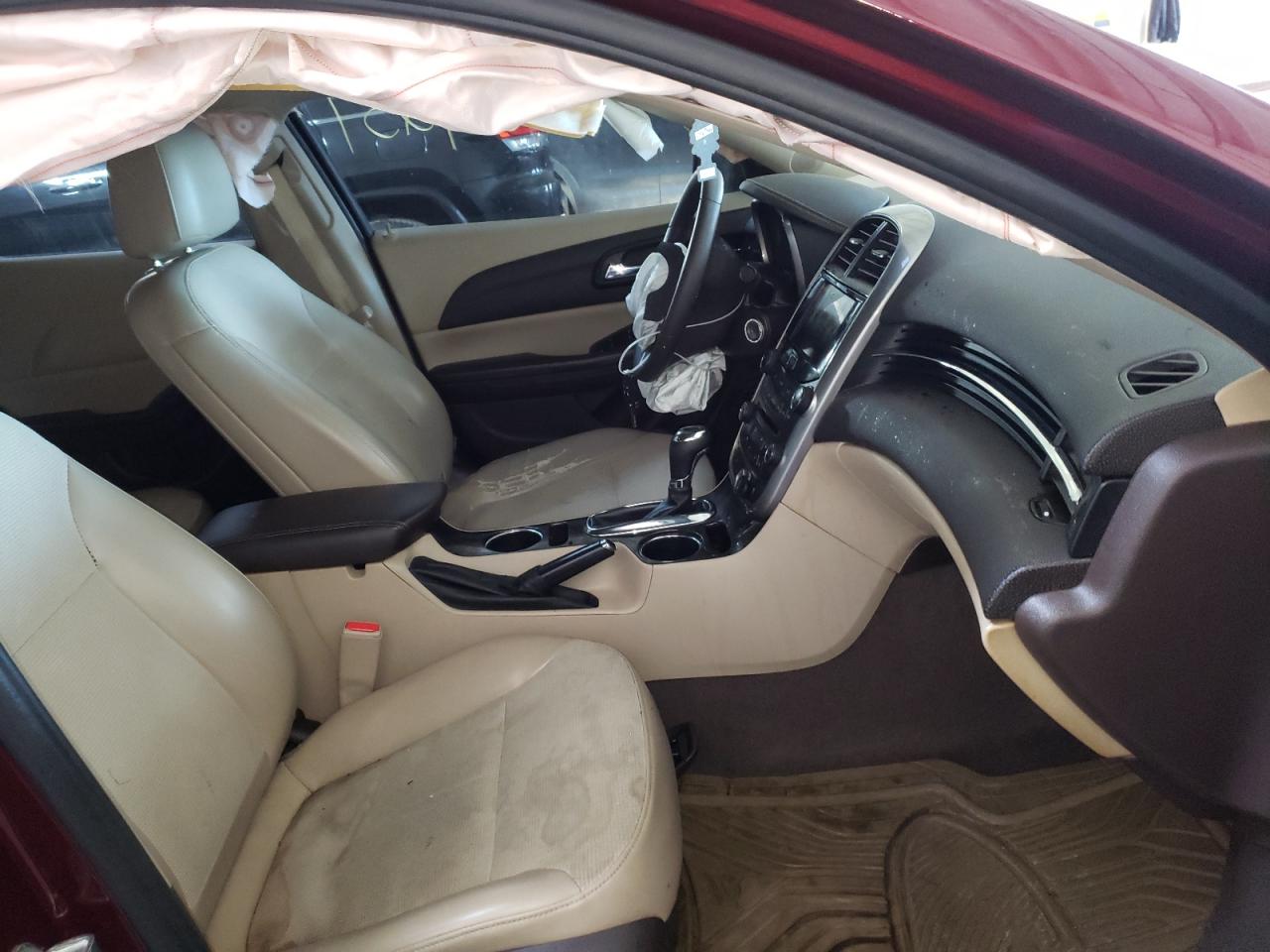 Photo 5 from auction – 2015 CHEVROLET MALIBU 1LT with VIN 1G11C5SL0FF144355