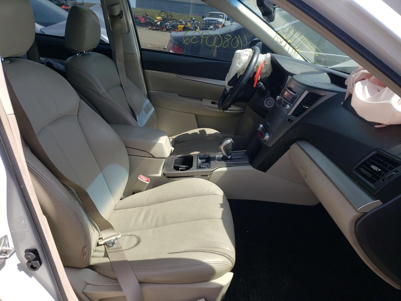 Photo 5 from auction – 2010 SUBARU LEGACY 2.5 with VIN 4S3BMCG62A3228154