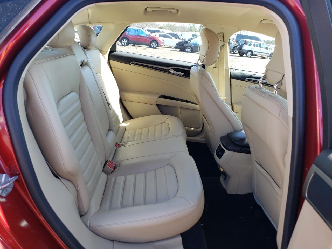 Photo 6 from auction – 2014 FORD FUSION SE with VIN 3FA6P0HD0ER139880
