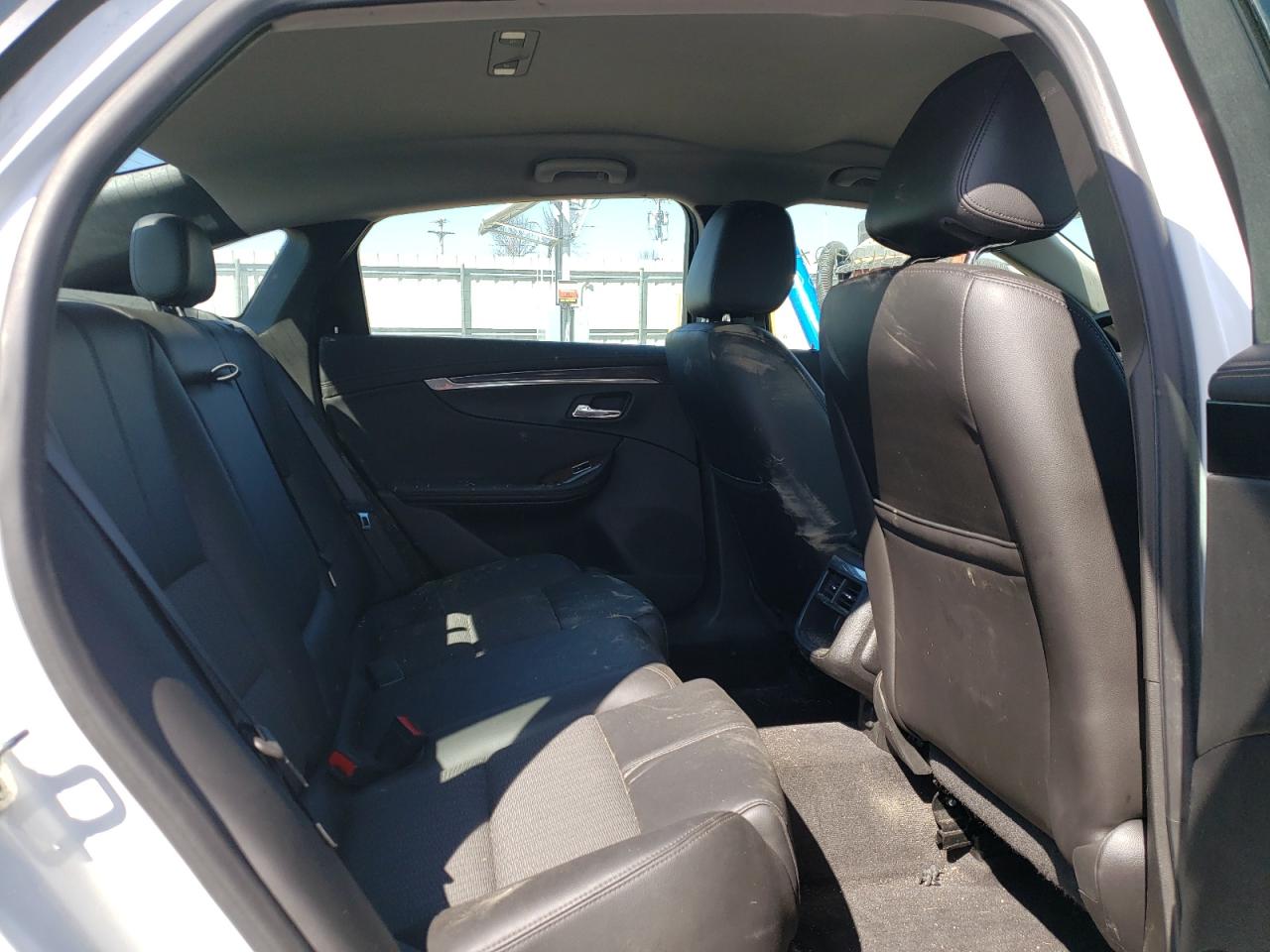 Photo 6 from auction – 2015 CHEVROLET IMPALA LT with VIN 2G1125S32F9110347