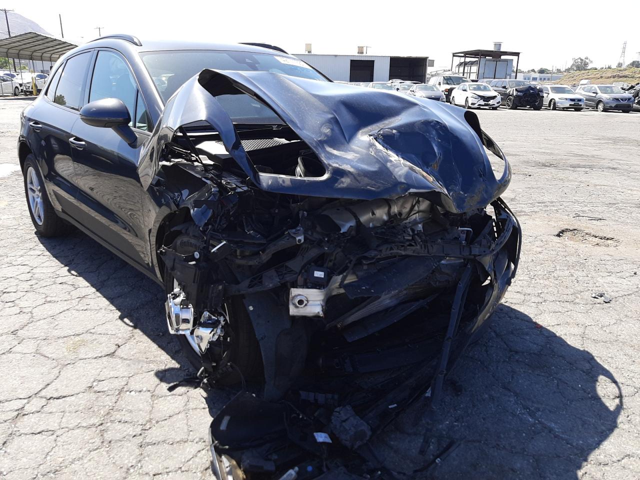 Photo 9 from auction – 2019 PORSCHE MACAN with VIN WP1AA2A53KLB04098