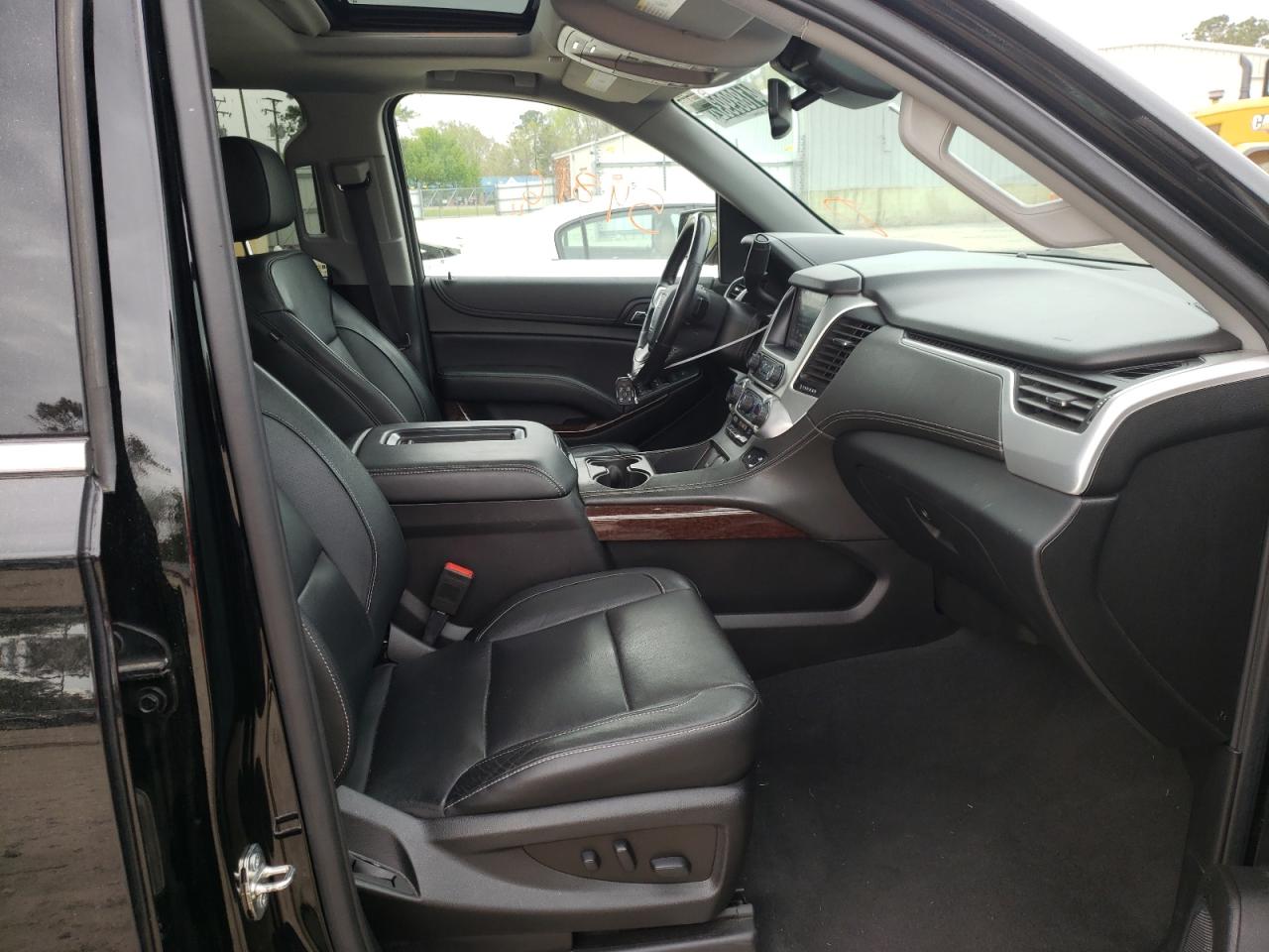 Photo 5 from auction – 2020 GMC YUKON SLT with VIN 1GKS2BKC3LR215396