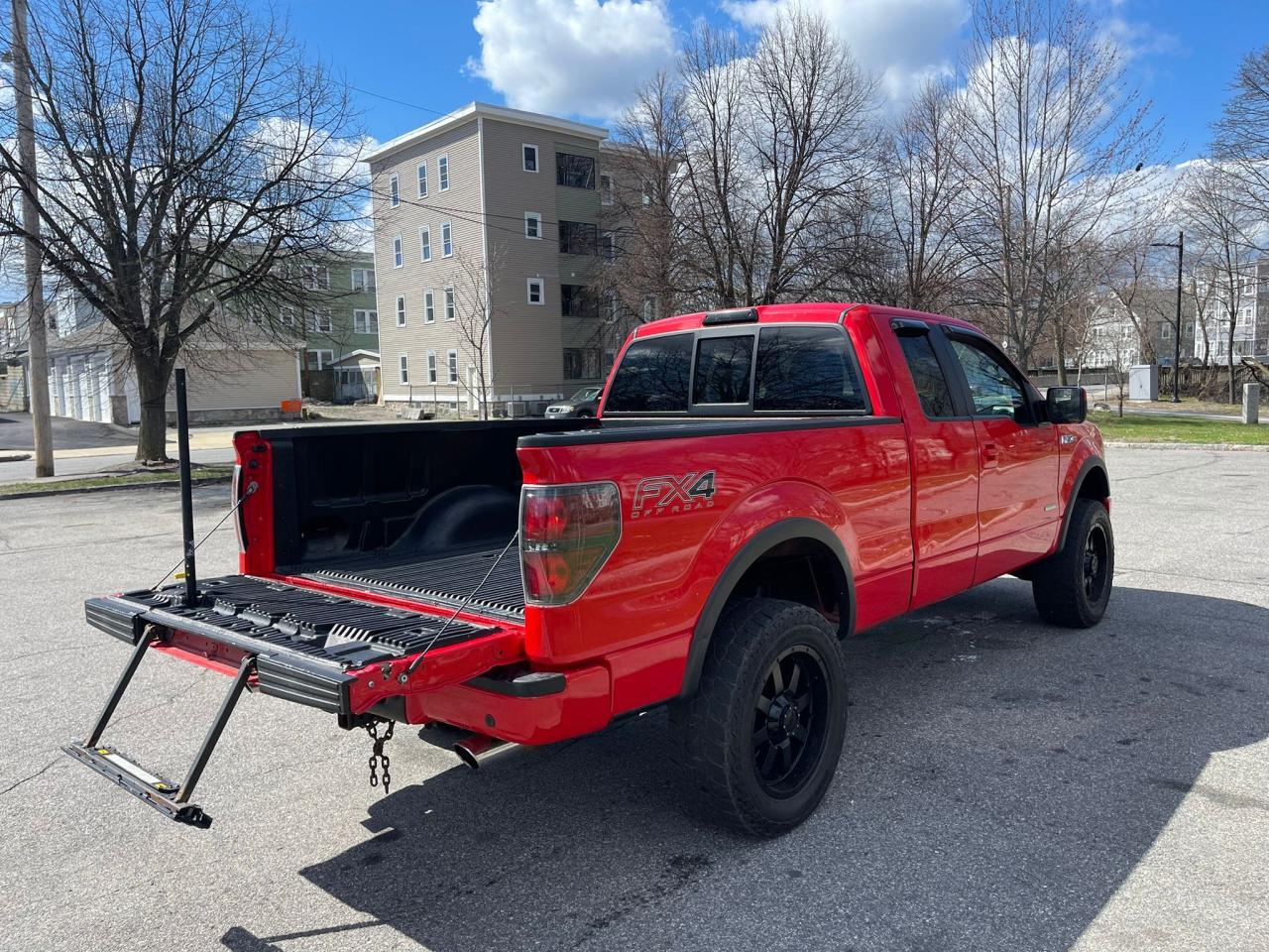 Photo 3 from auction – 2012 FORD F150 SUPER with VIN 1FTFX1ET4CFC46257