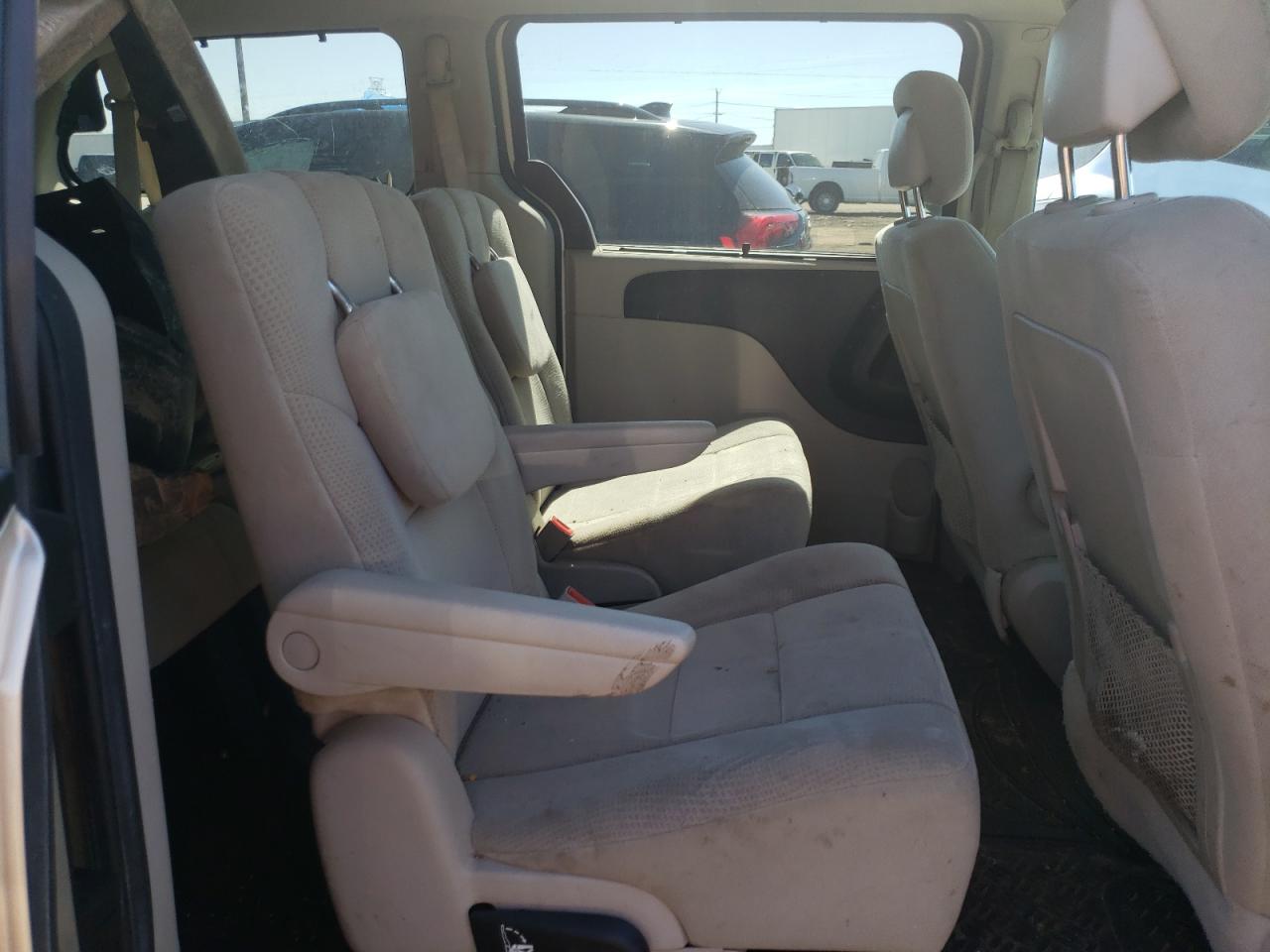 Photo 6 from auction – 2013 DODGE GRAND CARA with VIN 2C4RDGCG8DR542990
