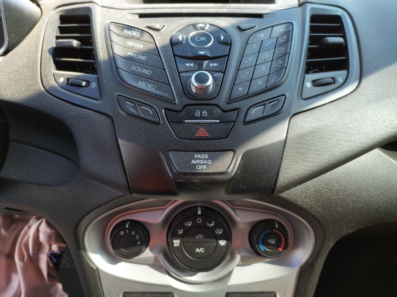 Photo 9 from auction – 2019 FORD FIESTA SE with VIN 3FADP4BJ9KM145294