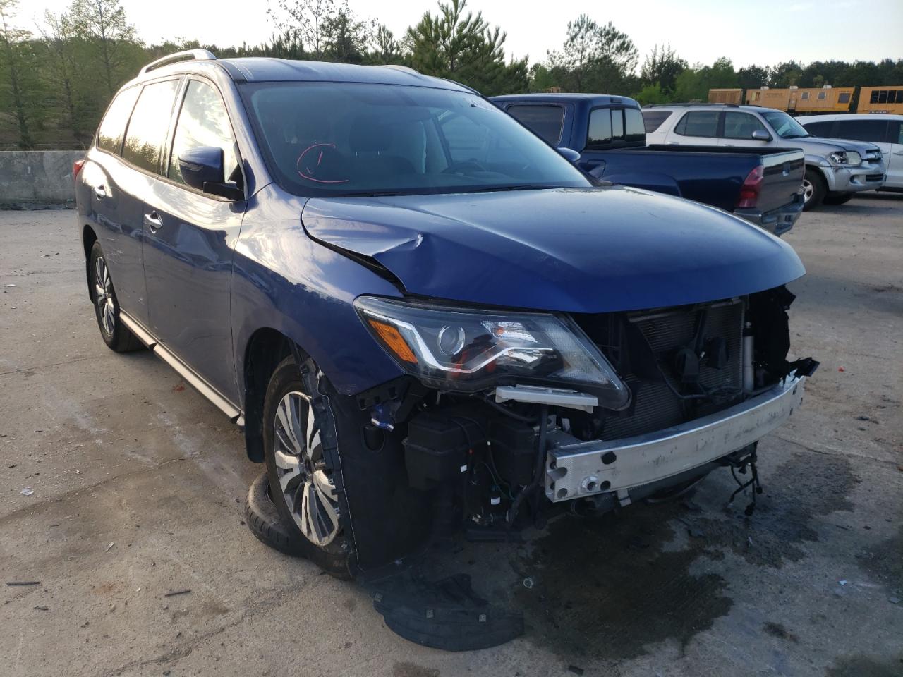 NISSAN PATHFINDER 2017 with VIN 5N1DR2MN8HC689350 - Photo from auction