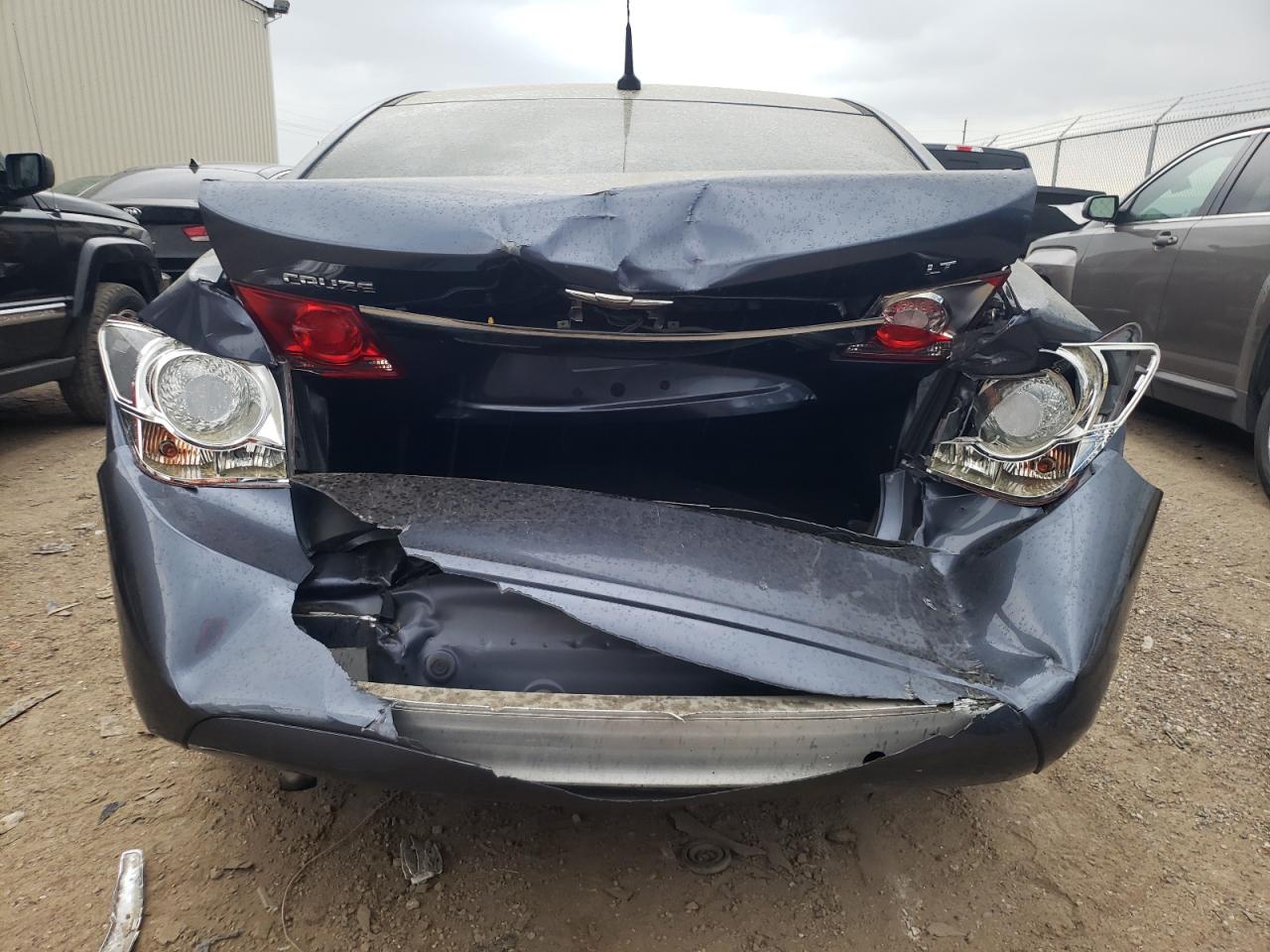 Photo 9 from auction – 2014 CHEVROLET CRUZE LT with VIN 1G1PC5SBXE7450263