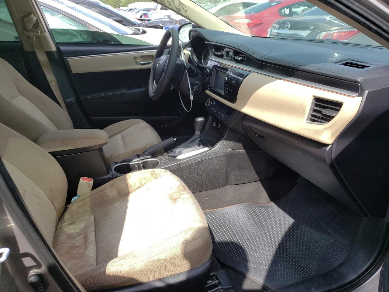 Photo 5 from auction – 2016 TOYOTA COROLLA L with VIN 5YFBURHE3GP386852