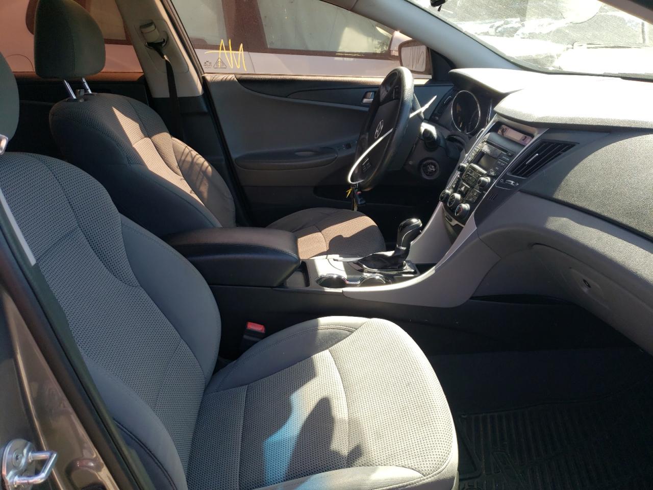 Photo 5 from auction – 2014 HYUNDAI SONATA GLS with VIN 5NPEB4AC7EH881080