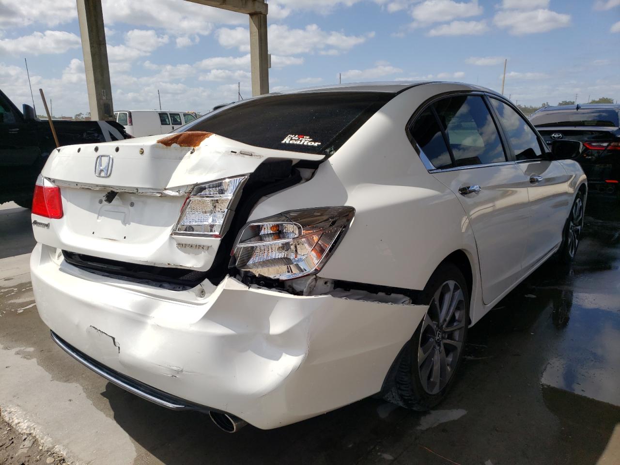 Photo 4 from auction – 2014 HONDA ACCORD SPO with VIN 1HGCR2F59EA080757