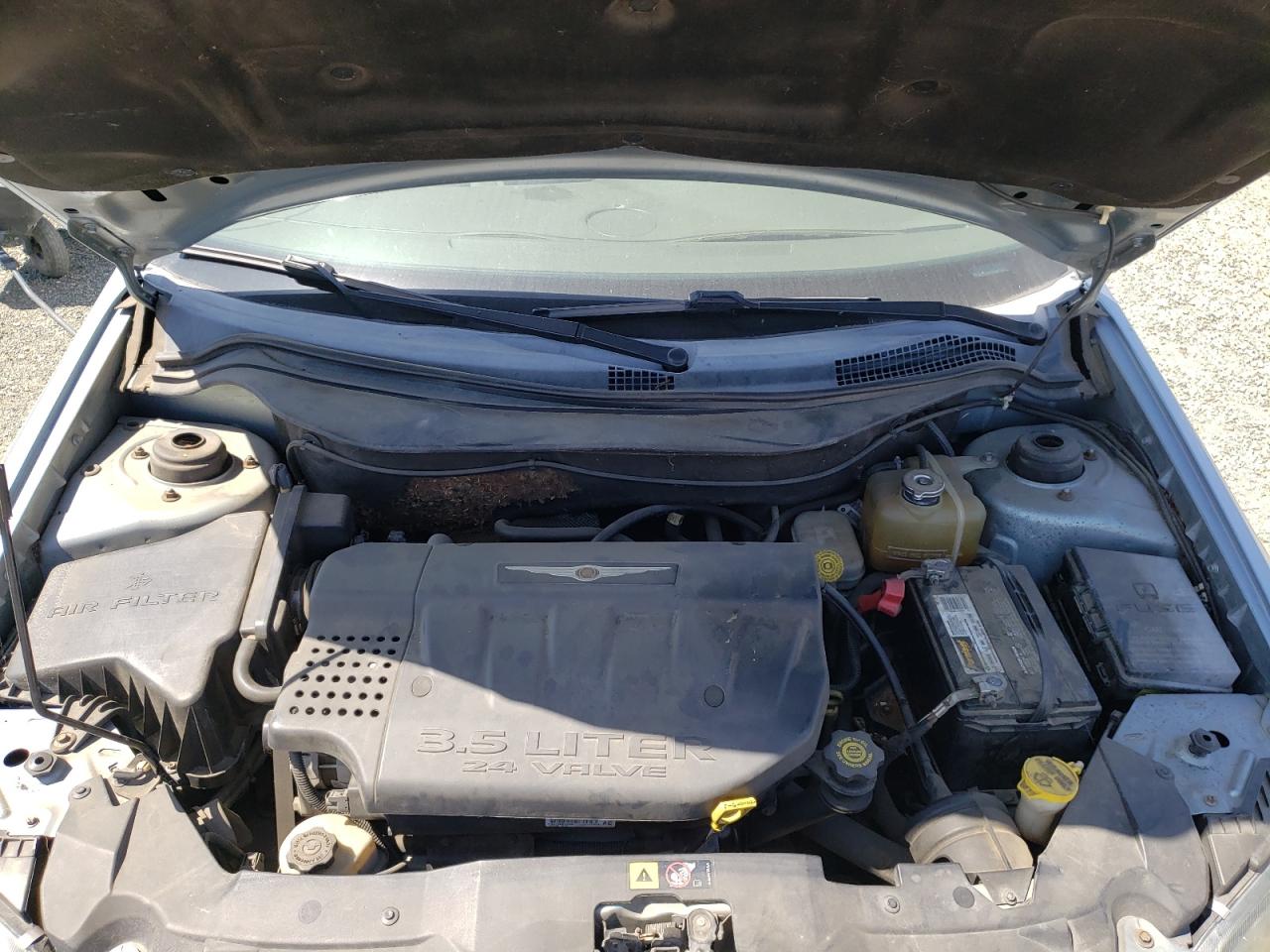 Photo 7 from auction – 2005 CHRYSLER PACIFICA T with VIN 2C4GM684X5R652750