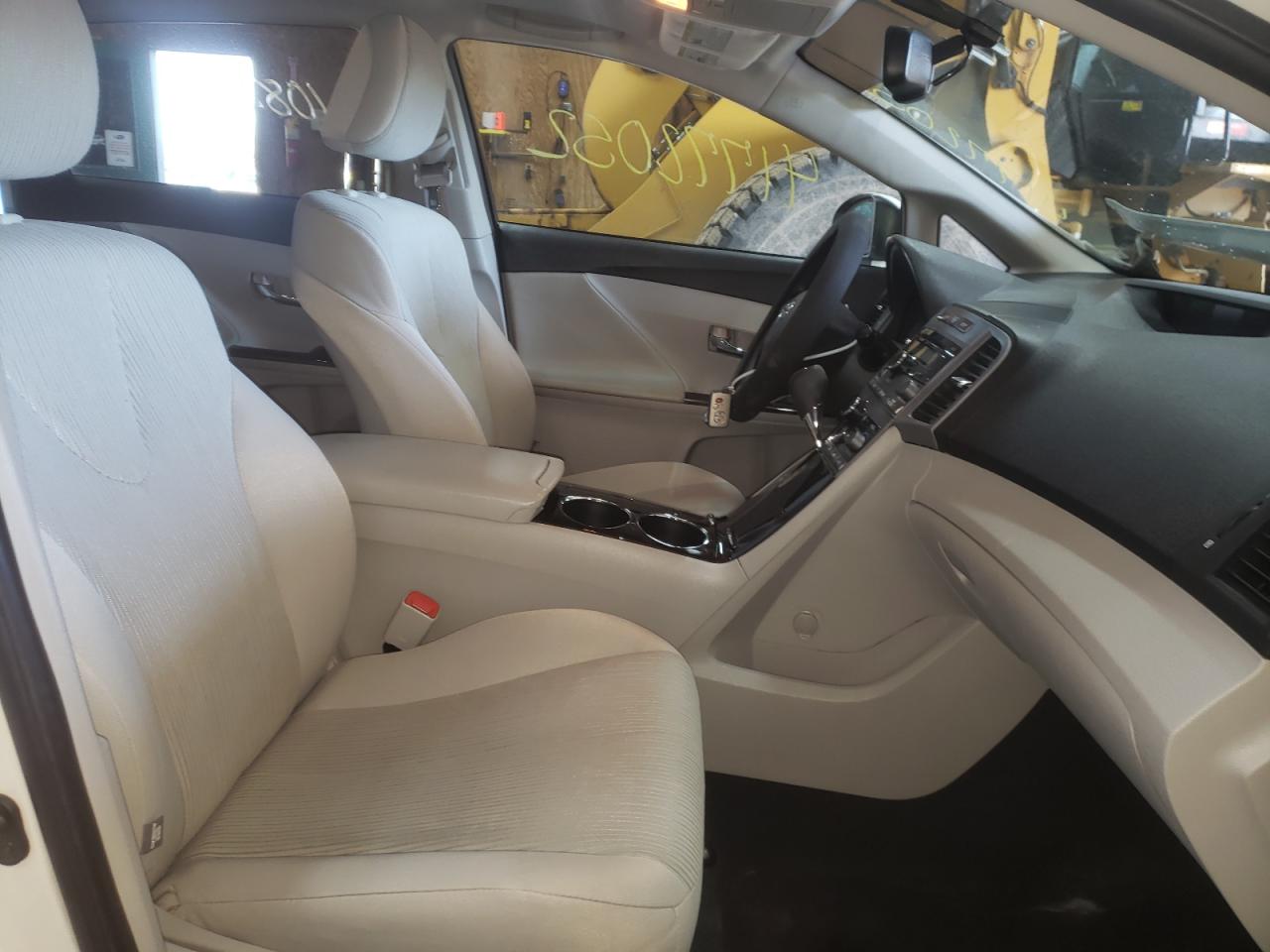 Photo 5 from auction – 2009 TOYOTA VENZA with VIN 4T3BK11A39U011602