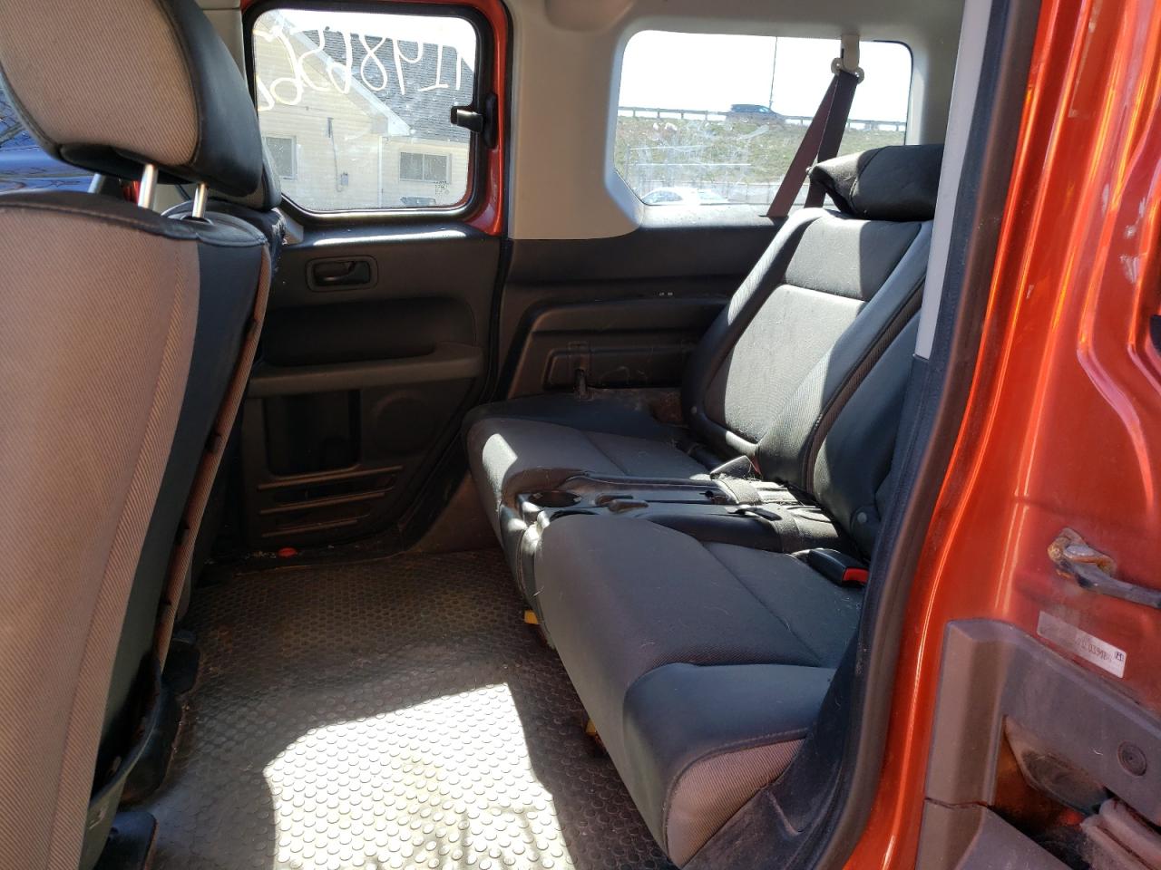 Photo 6 from auction – 2003 HONDA ELEMENT EX with VIN 5J6YH28673L039486