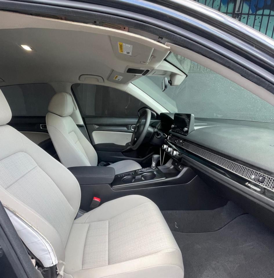 Photo 5 from auction – 2022 HONDA CIVIC LX with VIN 2HGFE2F22NH516672