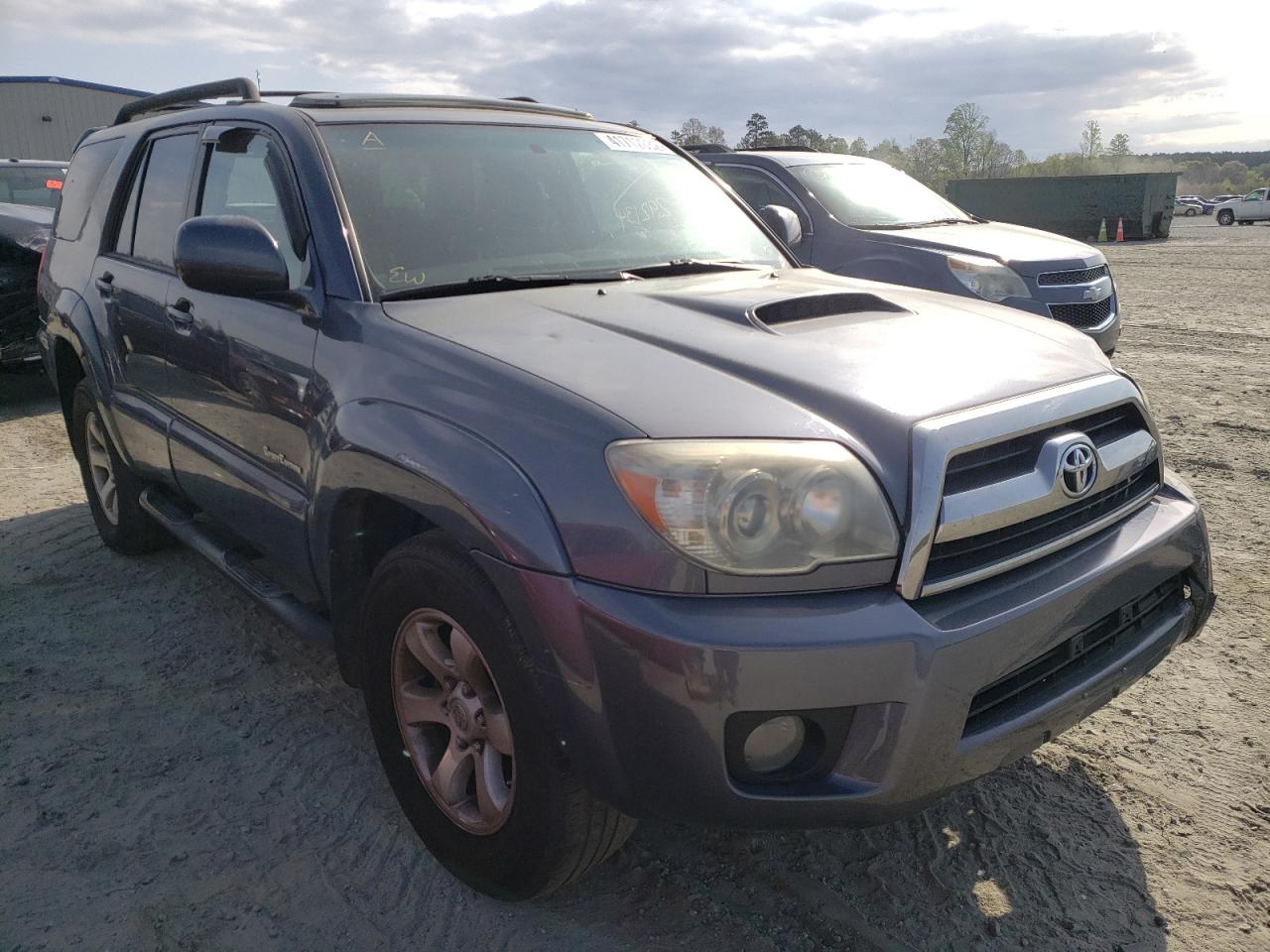 TOYOTA 4RUNNER SR 2006 with VIN JTEZU14R668059912 - Photo from auction