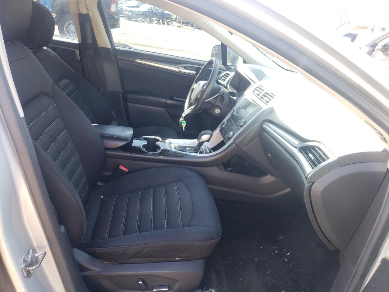 Photo 5 from auction – 2015 FORD FUSION SE with VIN 3FA6P0H70FR210765