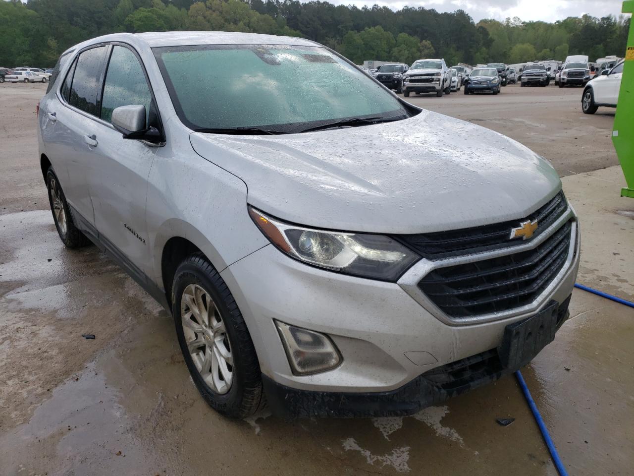 CHEVROLET EQUINOX LT 2019 with VIN 2GNAXJEV9K6251482 - Photo from auction