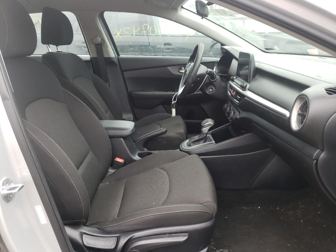 Photo 5 from auction – 2020 KIA FORTE FE with VIN 3KPF24AD5LE147147