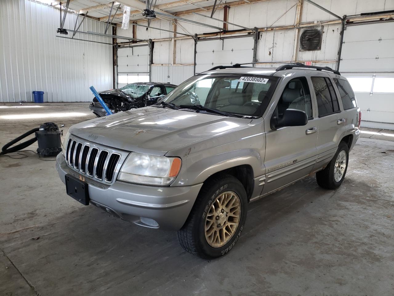 Photo 2 from auction – 2002 JEEP GRAND CHER with VIN 1J4GW58S82C146769