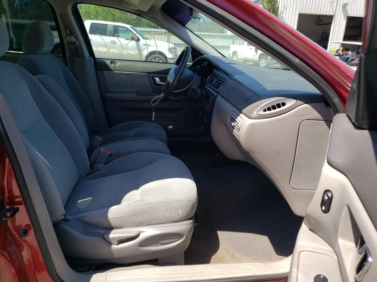 Photo 5 from auction – 2002 FORD TAURUS LX with VIN 1FAFP52U72A113868