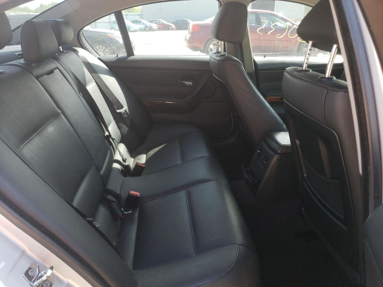 Photo 6 from auction – 2007 BMW 335 I with VIN WBAVB73537P100253