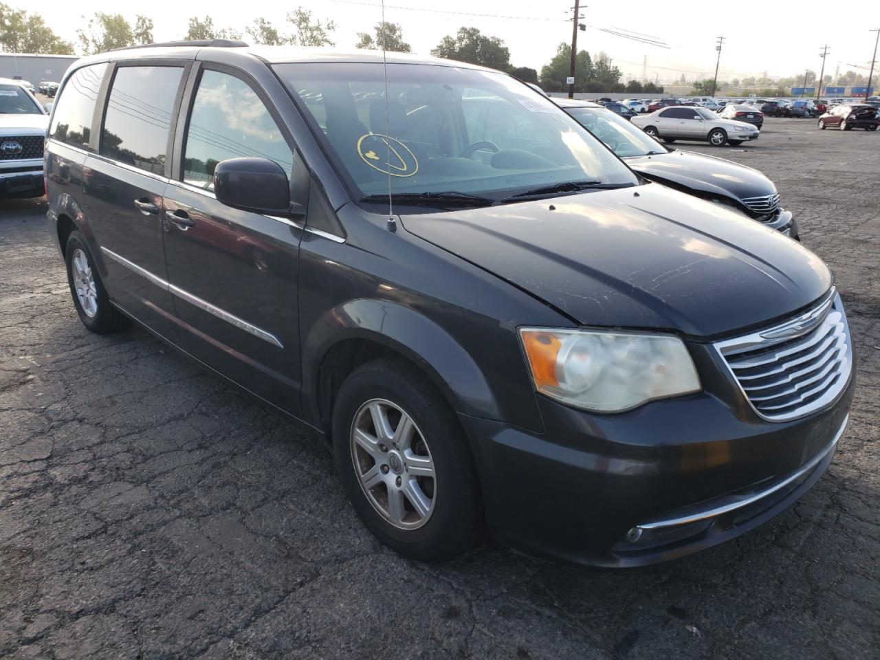 Photo 1 from auction – 2012 CHRYSLER TOWN & COU with VIN 2C4RC1BG3CR319031