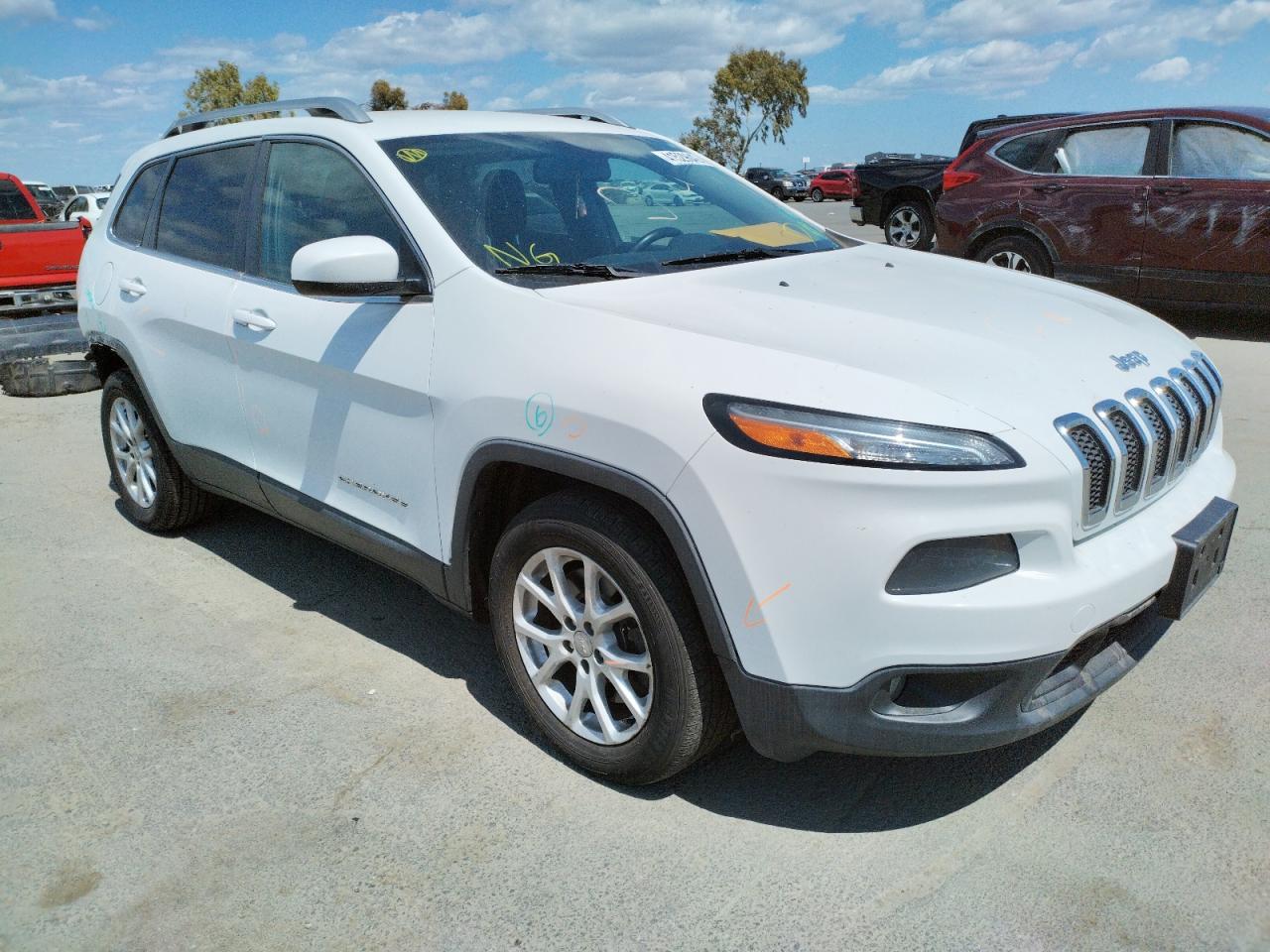 JEEP CHEROKEE L 2014 with VIN 1C4PJLCB8EW247264 - Photo from auction