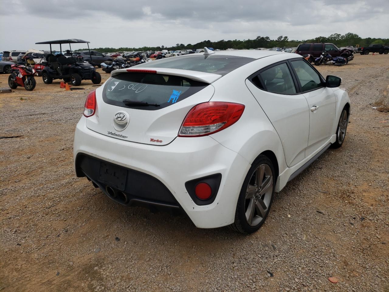 Photo 4 from auction – 2013 HYUNDAI VELOSTER T with VIN KMHTC6AE2DU162529