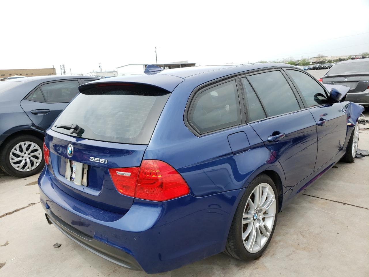 Photo 4 from auction – 2011 BMW 328 I with VIN WBAUT9C5XBA189884