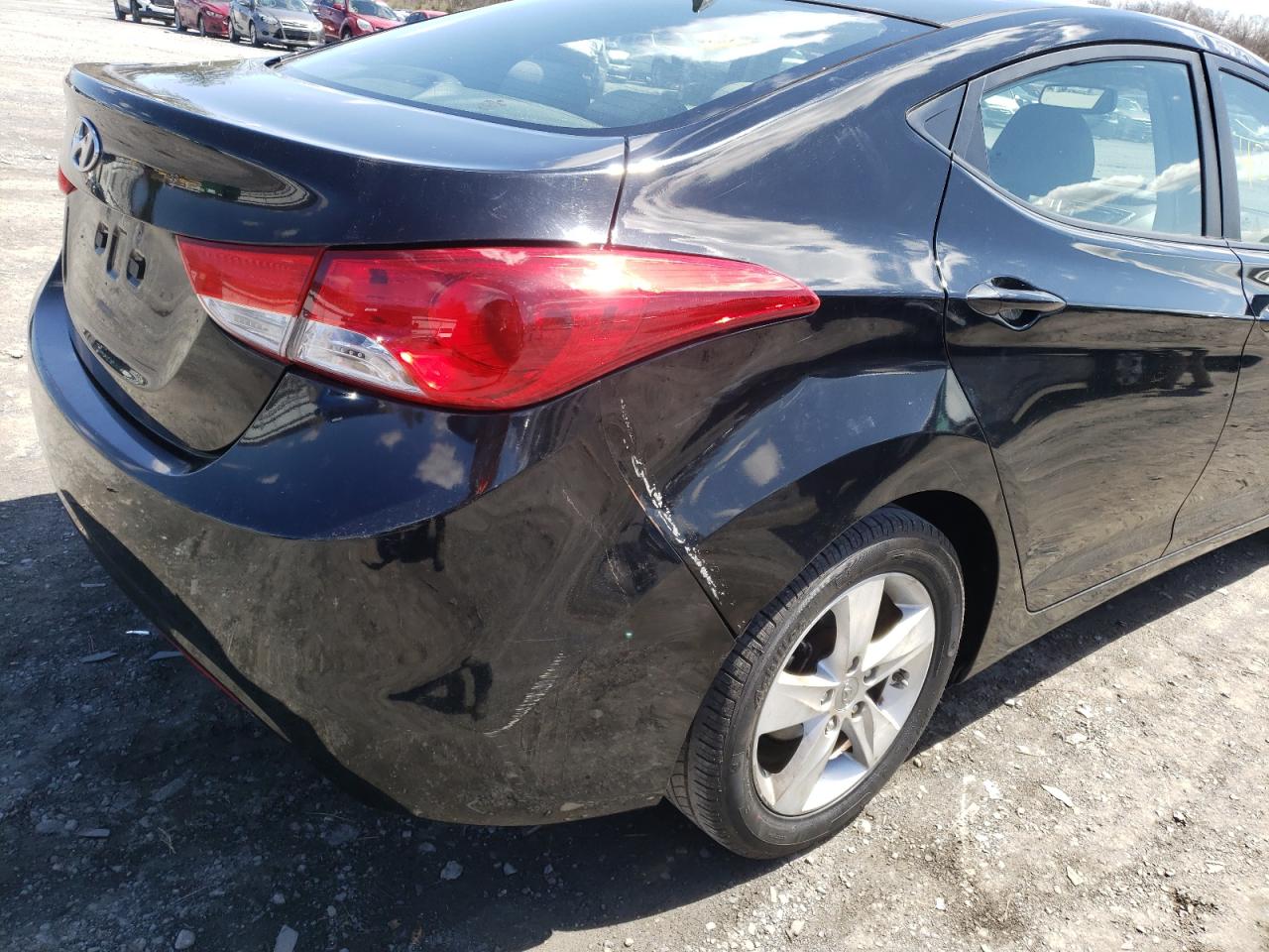 Photo 9 from auction – 2013 HYUNDAI ELANTRA GL with VIN KMHDH4AEXDU577415