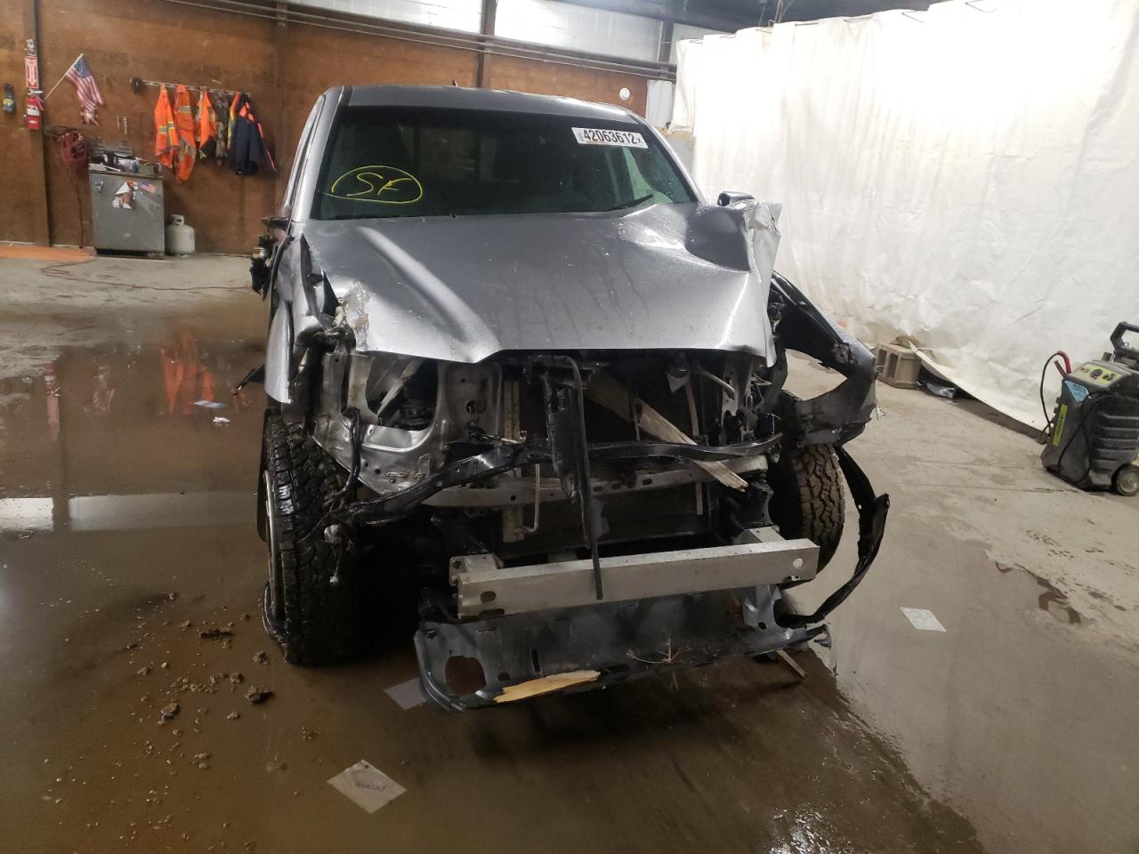 Photo 9 from auction – 2015 TOYOTA TACOMA ACC with VIN 5TFUX4EN8FX034681