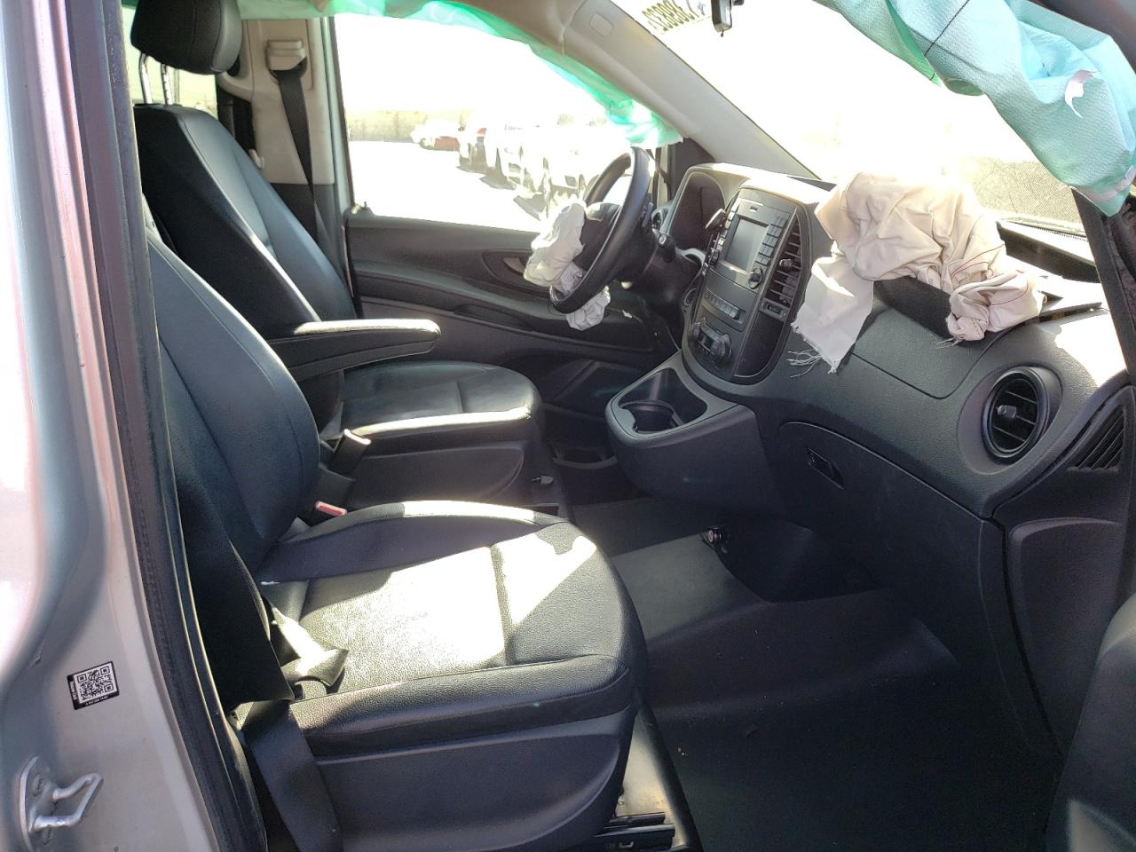 Photo 5 from auction – 2016 MERCEDES-BENZ METRIS with VIN WD4PG2EE8G3116149